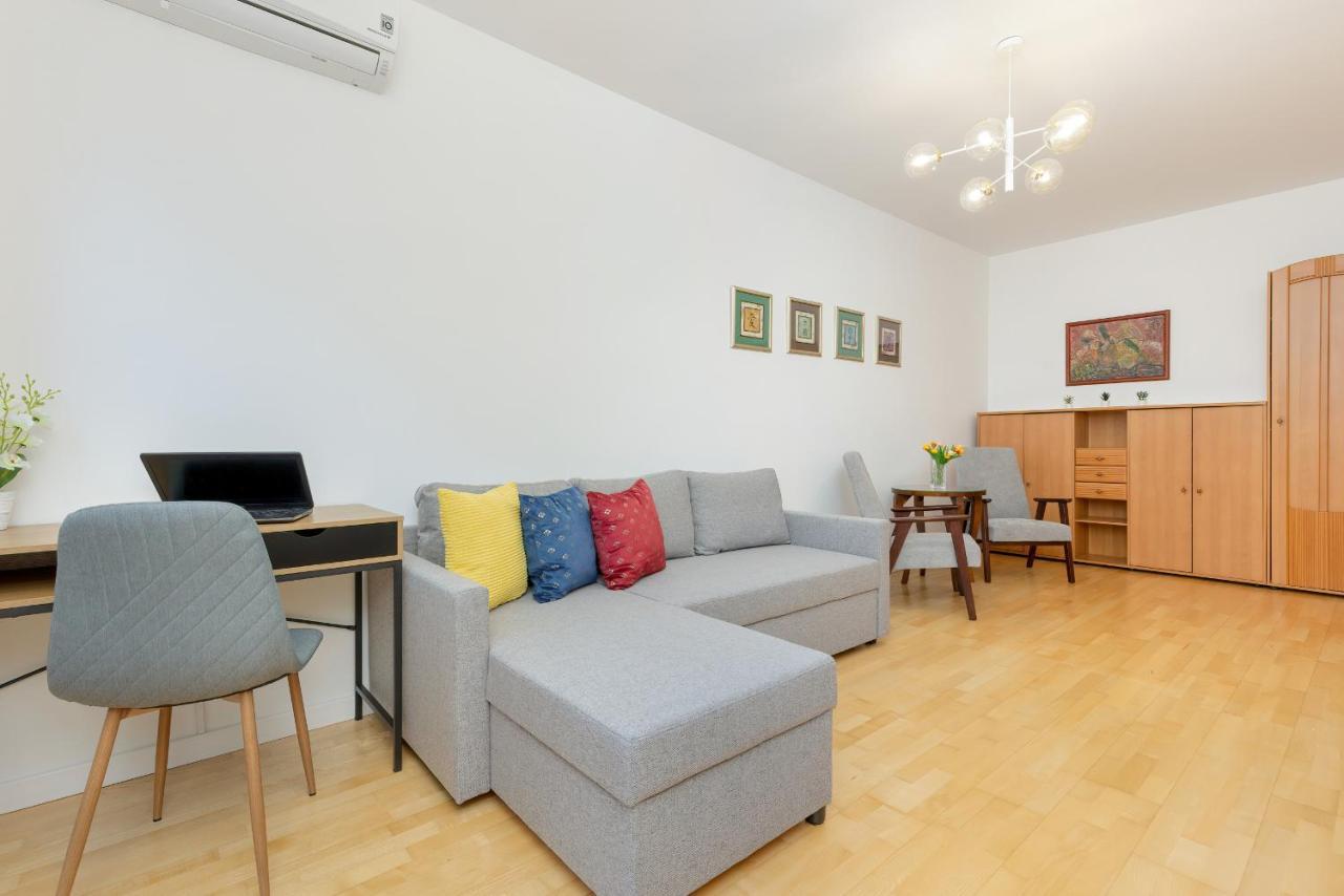 Leilighet Spacious Near The Vistula River By Renters Warszawa